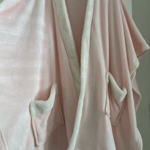 Soft Pink Women's Robe/blanket